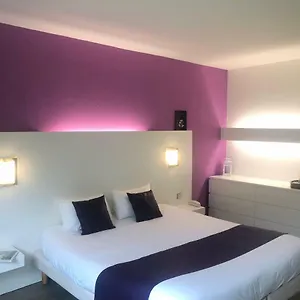 Hotel Latitude Ouest Restaurant &, Locronan