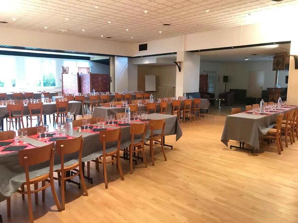 Le Relais De La Place Le Faou Hotel