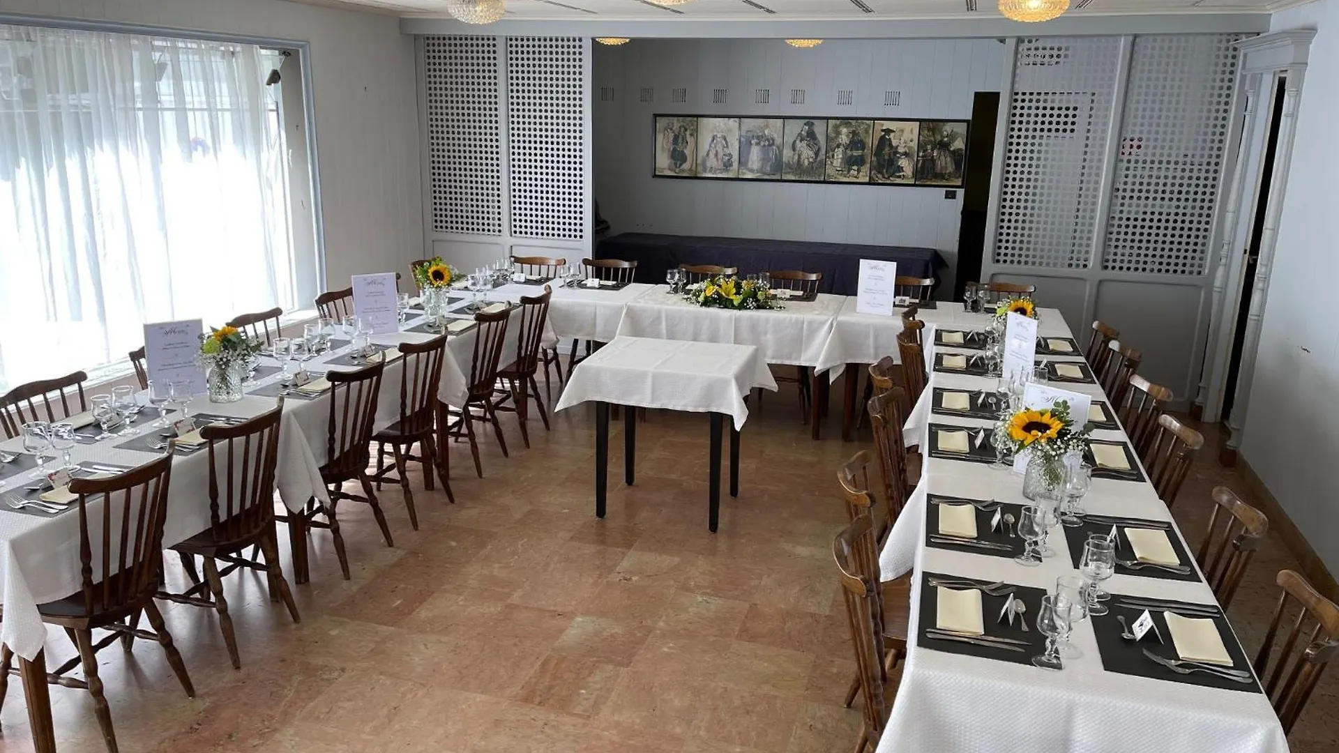 Le Relais De La Place Le Faou